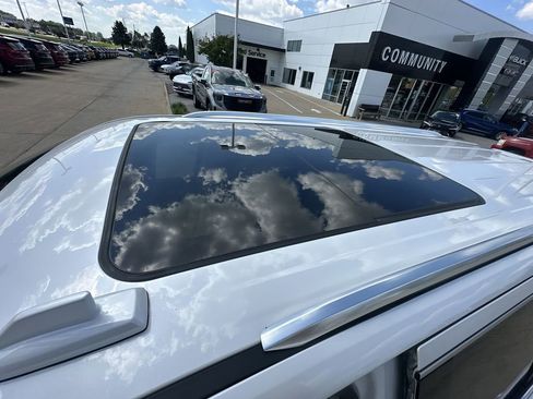 Certified 2023 GMC Yukon XL Denali image 20