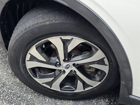 Used 2020 Subaru Outback Limited w/ Popular Package #2 AWD/4WD image 35