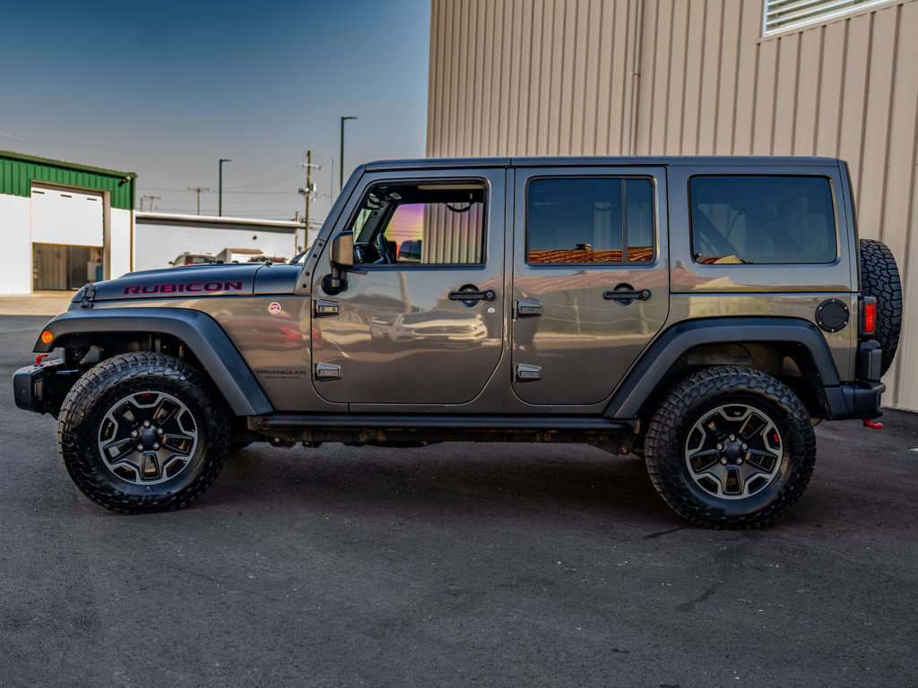 Used 2016 Jeep Wrangler Unlimited Rubicon AWD/4WD image 5