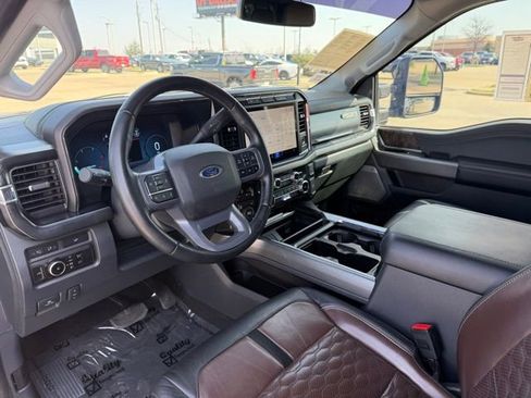 Used 2023 Ford F250 Lariat w/ Sport Appearance Package image 13
