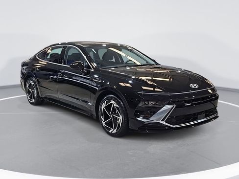 New 2026 Hyundai Sonata SEL image 3