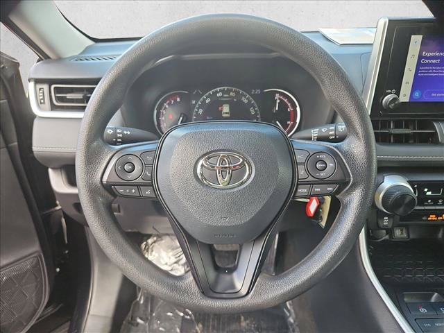 Used 2025 Toyota RAV4 LE AWD/4WD image 13