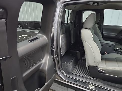 Used 2020 Toyota Tacoma SR w/ SX Package image 17