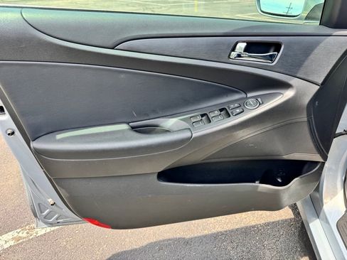 Used 2011 Hyundai Sonata SE FWD image 13