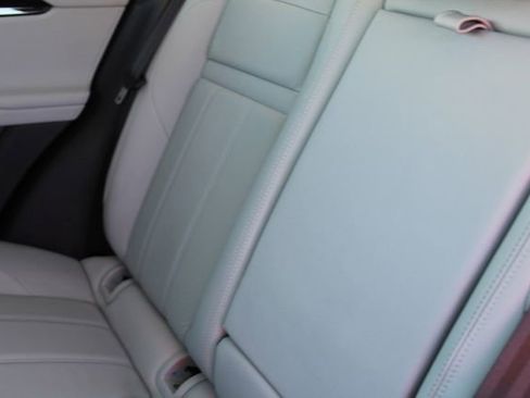 Used 2025 Land Rover Range Rover Evoque S image 22