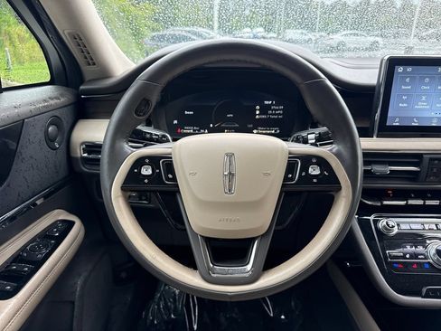 Used 2022 Lincoln Corsair Reserve w/ Equipment Group 201A AWD/4WD image 19