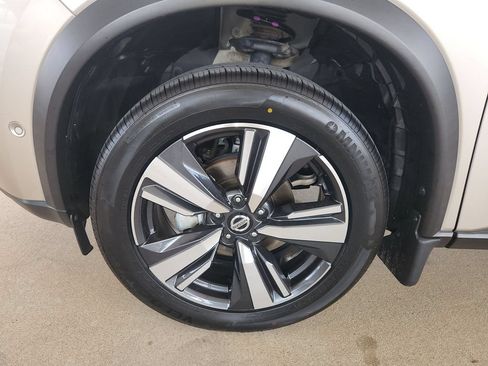 Used 2021 Nissan Rogue Platinum FWD image 33
