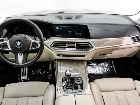 Used 2020 BMW X7 M50i w/ Dynamic Handling Package AWD/4WD image 11
