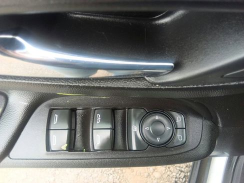 Used 2019 Chevrolet Equinox LT AWD/4WD image 16