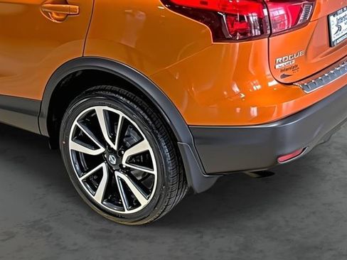 Used 2017 Nissan Rogue Sport SL w/ SL Premium Package AWD/4WD image 11