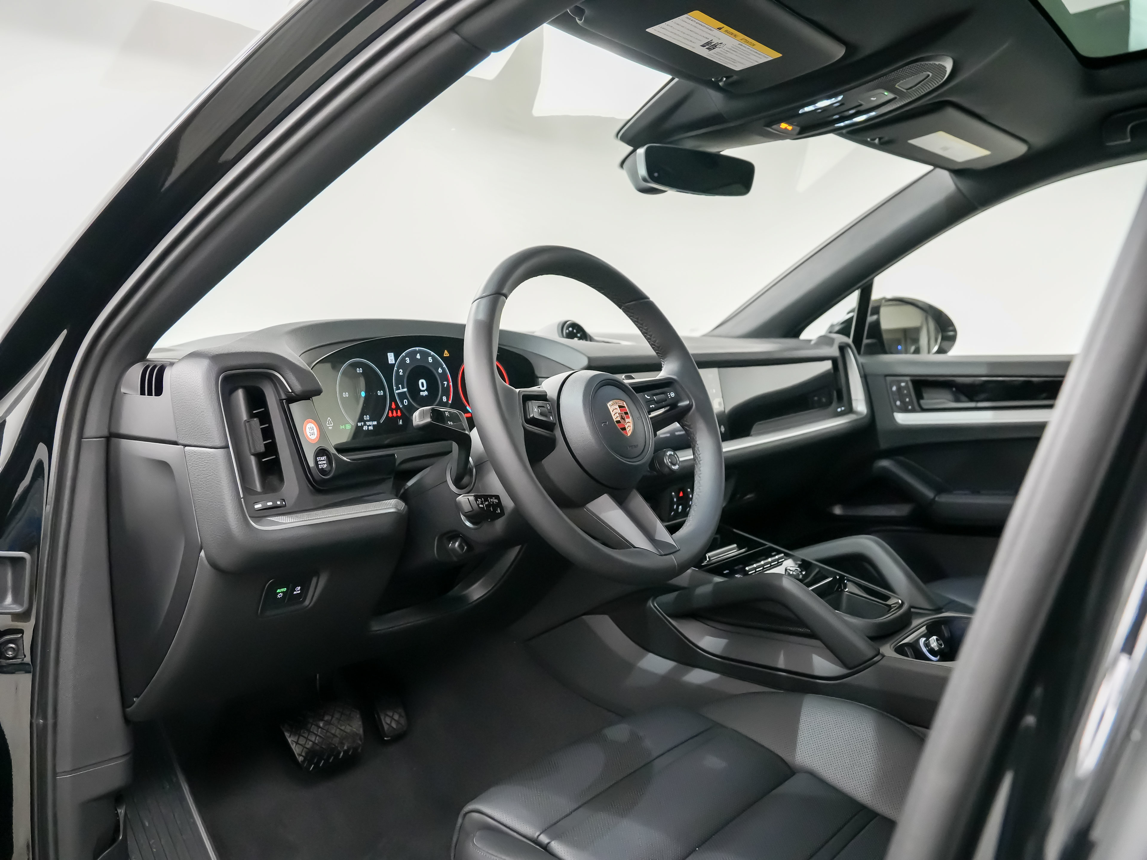 Certified 2026 Porsche Cayenne Coupe AWD/4WD image 4