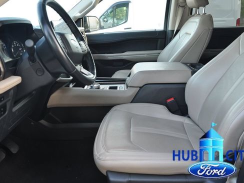 Used 2024 Ford Expedition Limited RWD image 9