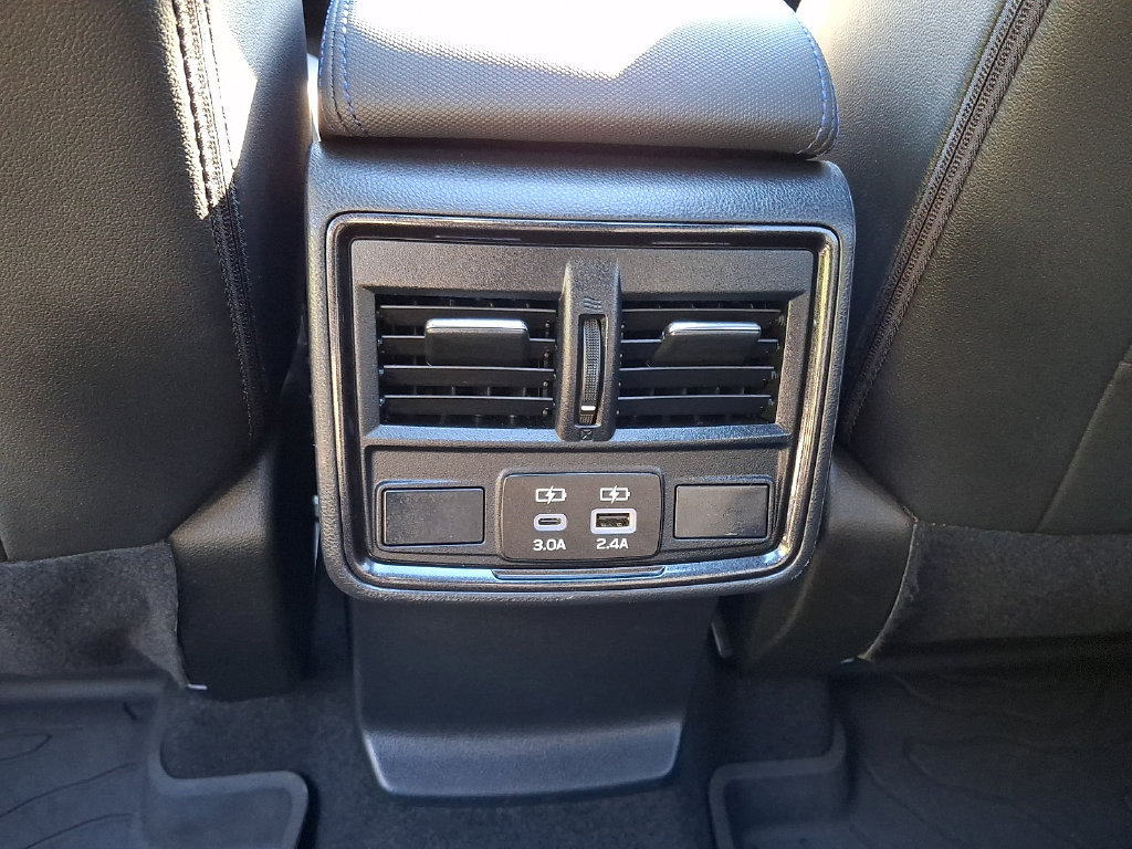 Used 2025 Subaru Forester Limited AWD/4WD image 12