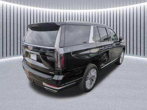 Used 2025 Cadillac Escalade Premium Luxury w/ Touring Package AWD/4WD image 4