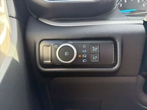 Used 2022 Ford Explorer XLT w/ Equipment Group 202A image 31