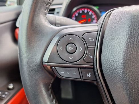 Used 2021 Toyota Camry XSE image 18