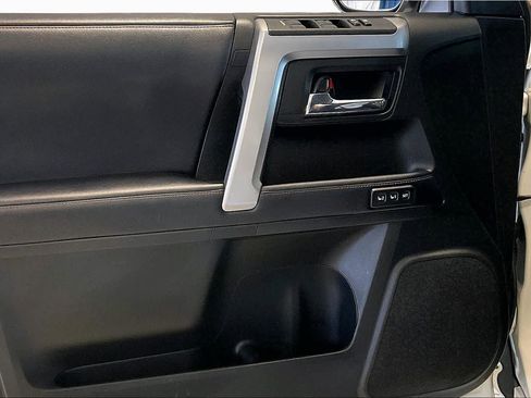 Used 2018 Toyota 4Runner Limited RWD image 20