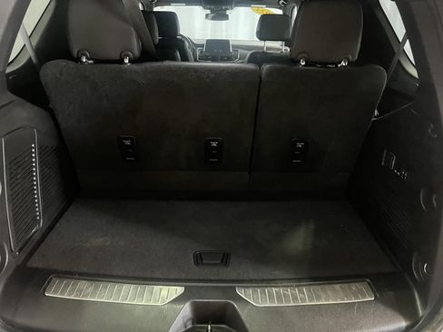 Used 2023 Chevrolet Tahoe Z71 w/ Luxury Package AWD/4WD image 26