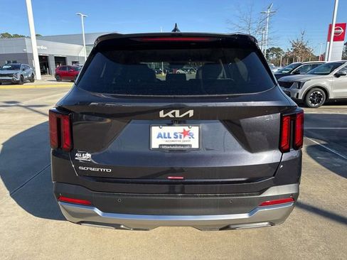 New 2026 Kia Sorento S FWD image 7