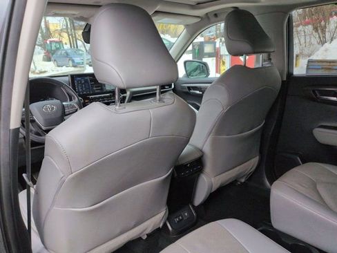 Certified 2020 Toyota Highlander Limited image 16