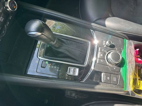 Used 2018 MAZDA CX-5 Touring image 13