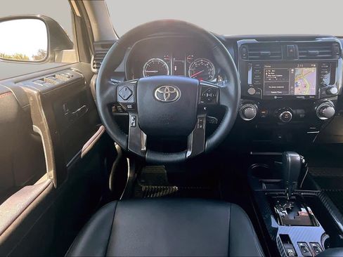 Used 2021 Toyota 4Runner Venture w/ Moonroof Package AWD/4WD image 5