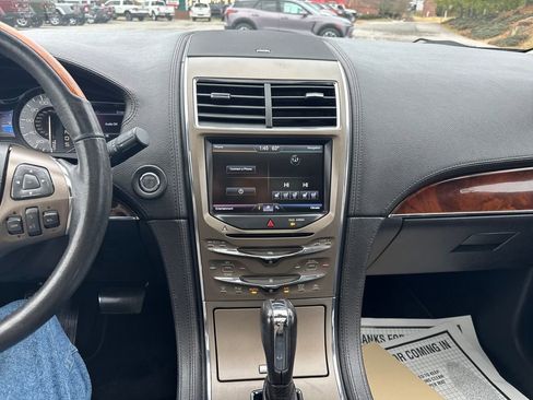 Used 2014 Lincoln MKX AWD w/ Equipment Group 102A image 19