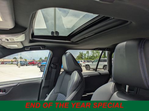 Used 2022 Toyota RAV4 XSE image 12