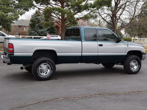 Used 1996 Dodge Ram 2500 Truck ST image 4