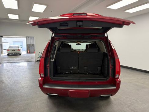 Used 2013 Cadillac Escalade Platinum image 33