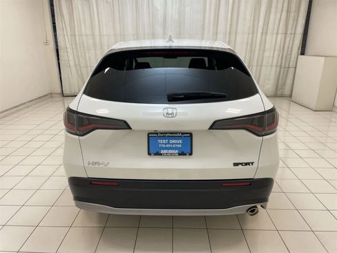 Used 2025 Honda HR-V Sport image 27