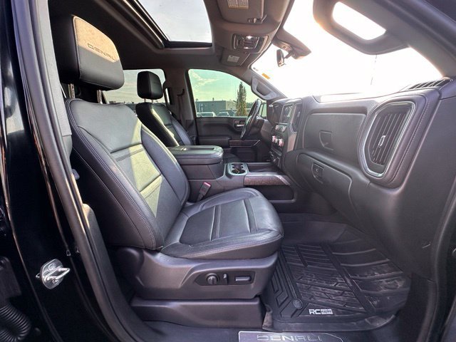Used 2019 GMC Sierra 1500 Denali w/ Denali Ultimate Package AWD/4WD image 31