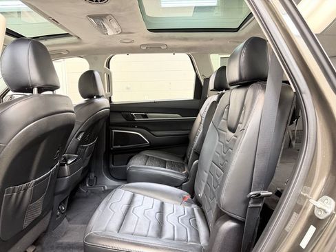 Used 2020 Kia Telluride SX w/ SX Prestige Package AWD/4WD image 22