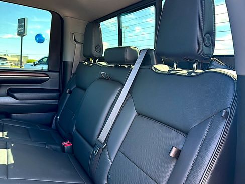 Used 2024 GMC Sierra 2500 Denali w/ Denali Reserve Package AWD/4WD image 20