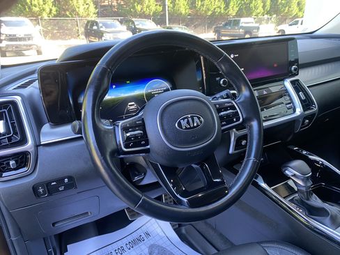 Used 2021 Kia Sorento SX FWD image 17