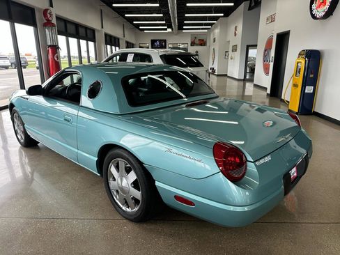 Used 2002 Ford Thunderbird Deluxe image 5