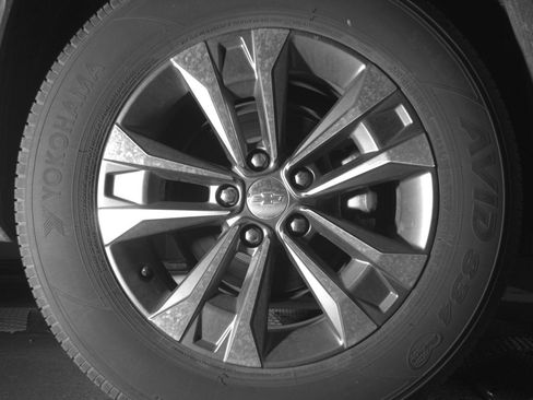 Used 2025 Chevrolet Equinox LT image 15