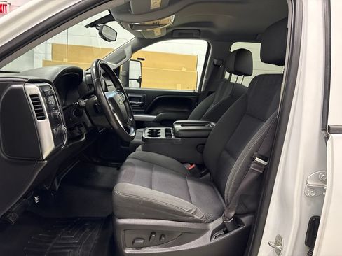 Used 2017 Chevrolet Silverado 1500 LT w/ All Star Edition AWD/4WD image 18