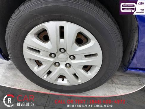 Used 2019 Dodge Grand Caravan SE image 13