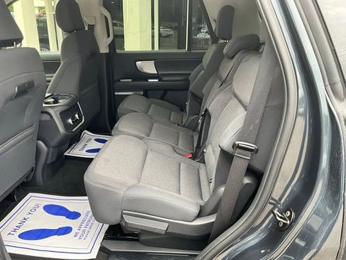 Used 2025 Ford Expedition Active RWD image 13