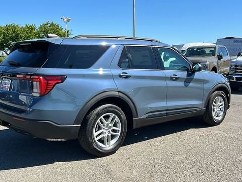 New 2026 Ford Explorer Active image 3