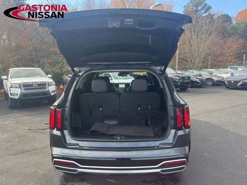 Used 2022 Kia Sorento EX image 30