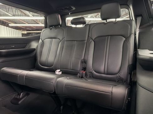 New 2026 Jeep Grand Wagoneer Limited image 13