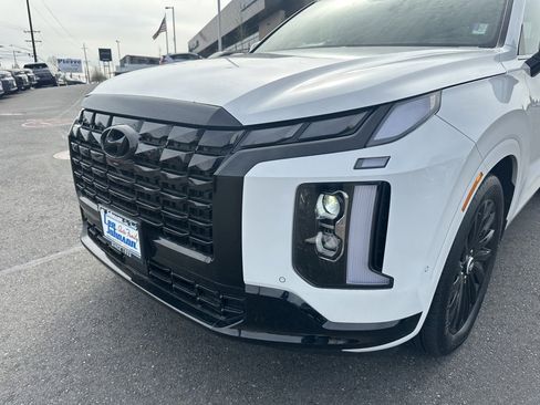 Certified 2025 Hyundai Palisade Calligraphy image 3