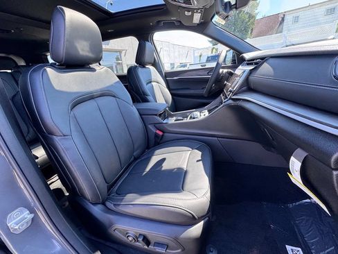 New 2027 Jeep Grand Cherokee L Limited AWD/4WD image 20
