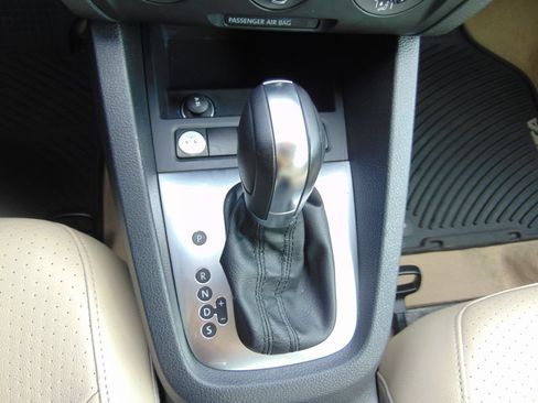 Used 2014 Volkswagen Jetta SE FWD image 19