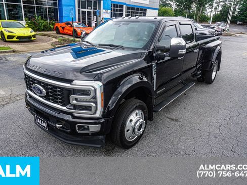 Used 2023 Ford F450 Platinum w/ FX4 Off-Road Package AWD/4WD image 18