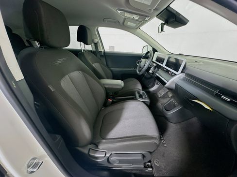 Used 2024 Hyundai Ioniq 5 SE RWD image 31