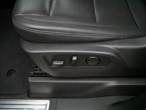 Used 2024 Chevrolet Silverado 1500 LTZ AWD/4WD image 20
