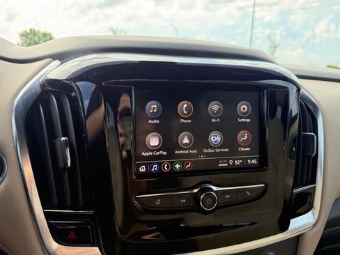 Used 2022 Chevrolet Traverse LS AWD/4WD image 15